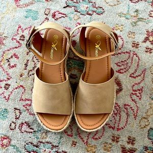 Athletefit Women’s Platform Sandals Espadrille Wedge Ankle Strap Open Toe -Tan